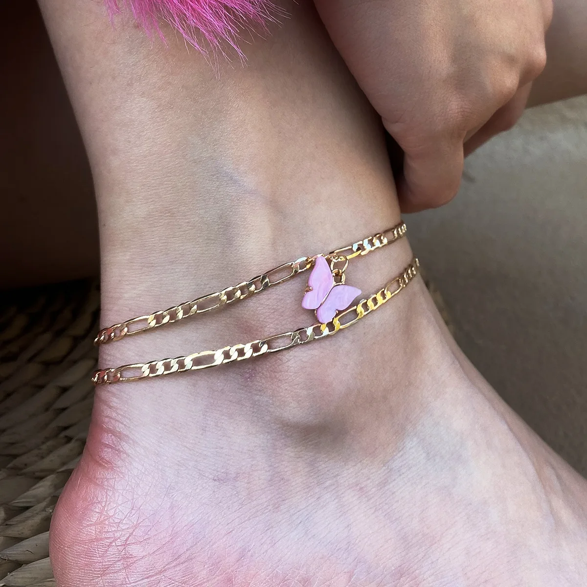 

New Bohemian 18K Gold Plated Figaro Chain Butterfly Ankle Bracelet Double Chain Pink Acrylic Butterfly Anklet