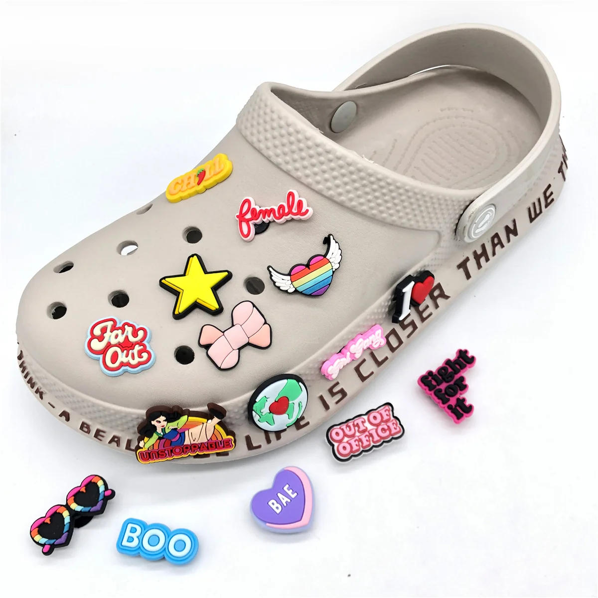 

Factory Price Manufacturer Supplier Shoe Decoration Embroidered Letter Chenille Patches Croc Shoes Decorations, Picture