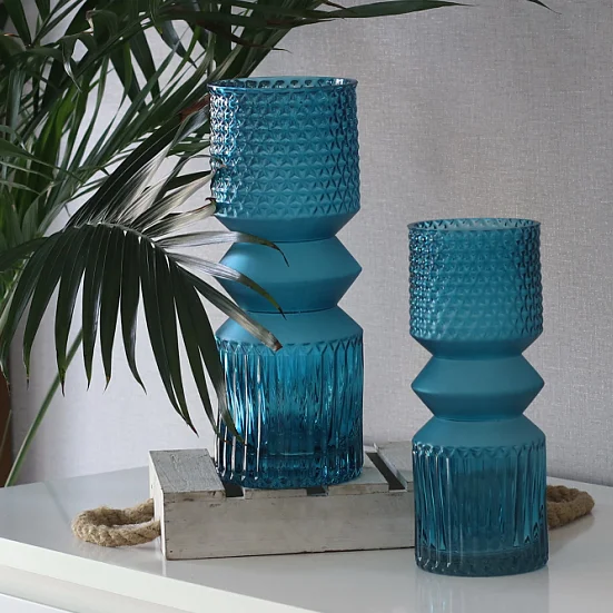 

High quality new crystal blue handmade geometric glass vase decorated cylindrical vase
