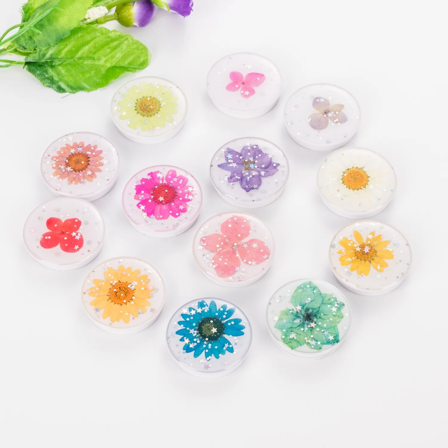 

Sunflower Small Daisy Flower Pattern Air Bag Bracket Real Flower Drops Flexible Multi-function