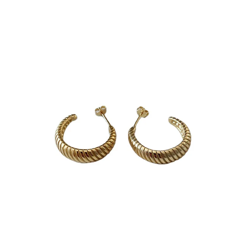 

Vintage Geometric Thread Texture C-Shaped Earring Simple Metal Small Hoop Earring Women Temperament Fashion Jewelry