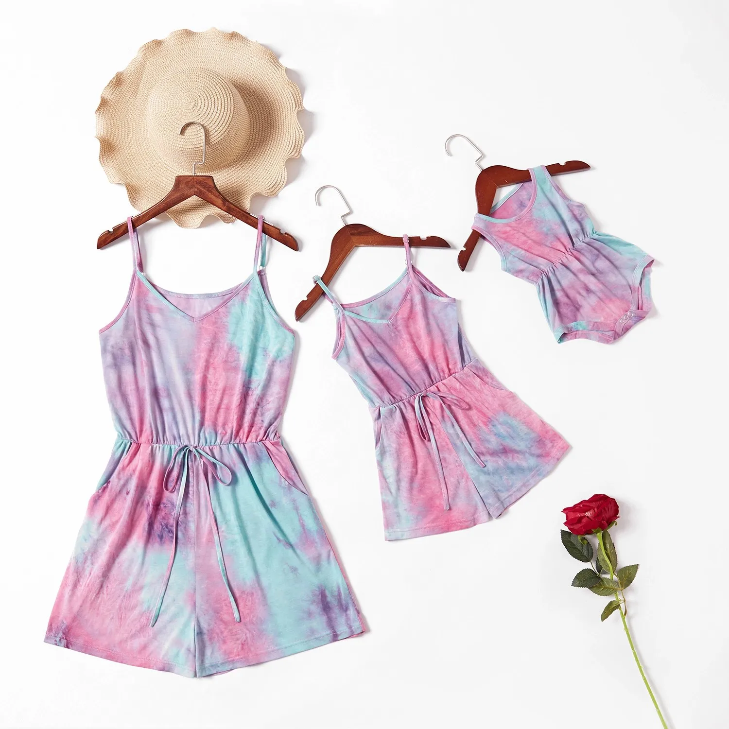 

2021 new design summer mommy and me outfits colorful women tie-dye halter jumpsuit baby kids suits family matching clothes