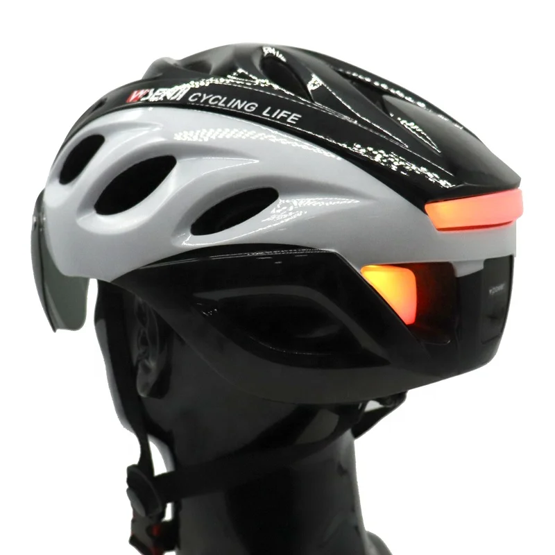 

Fast Light Weight Motobike Helmets With Goggle Helmet Bike
