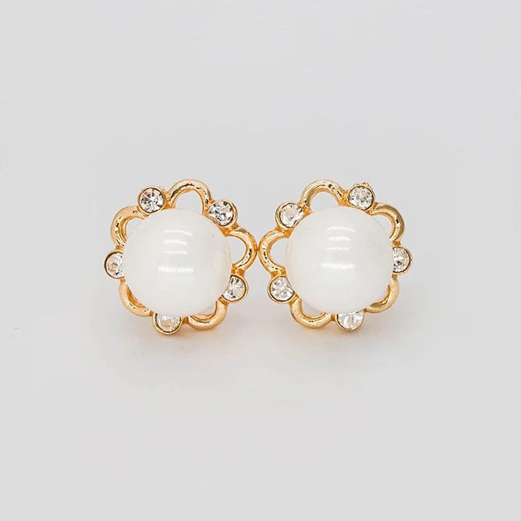 

Durable wholesale earrings diamonds petals with large round pearl earring hooks gold plated