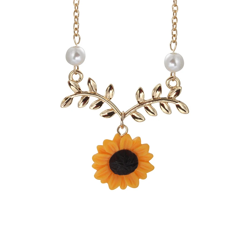 

New Delicate Sunflower Pendant Necklace For Women Creative Artifical Pearls Jewelry Necklace Clothes Accessories