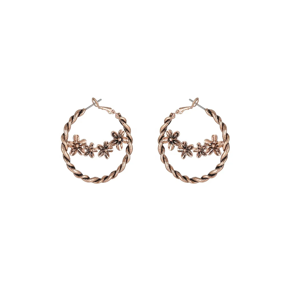 

Factory Price Luxury Copper Designer Korean Fashion Gold Earrings Hawaiian C-shaped Earrings Hook Earrings, Golden