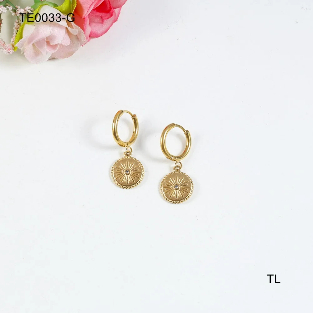 

2022 new arrival designer jewelry 18k gold plated stainless steel Earrings waterproof top ranking earrings wholesale