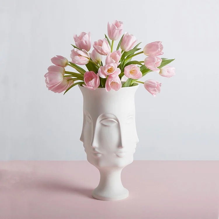 

Modern Jonathan Adler Art Body Shape Matte Ceramic Minimalist Nordic Decoration Home White Face Vase