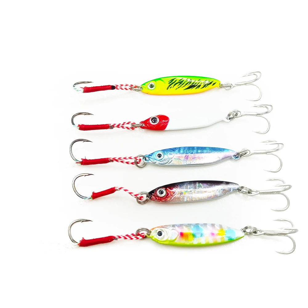 

Leading 7g 4cm Metal Treble Hook 3D Eyes sinking Fishing Lure Jig Baits with blood hook, 5colors slowing baits