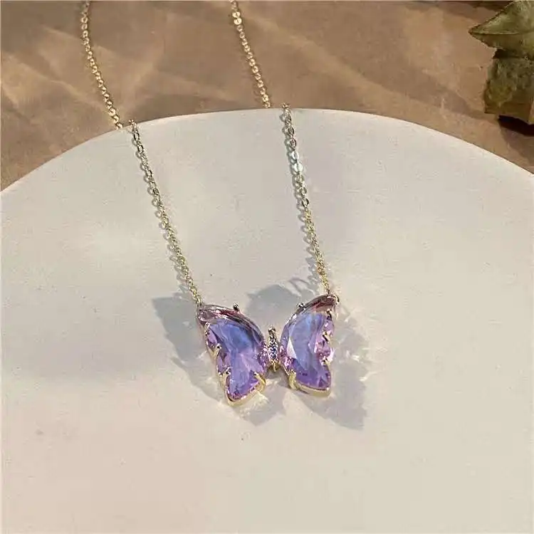 

2020 New Design Butterfly Pendant Necklace Acrylic Butterfly Necklaces for Women Jewellery Manufacturer Trendy 20 PCS DG-N0121