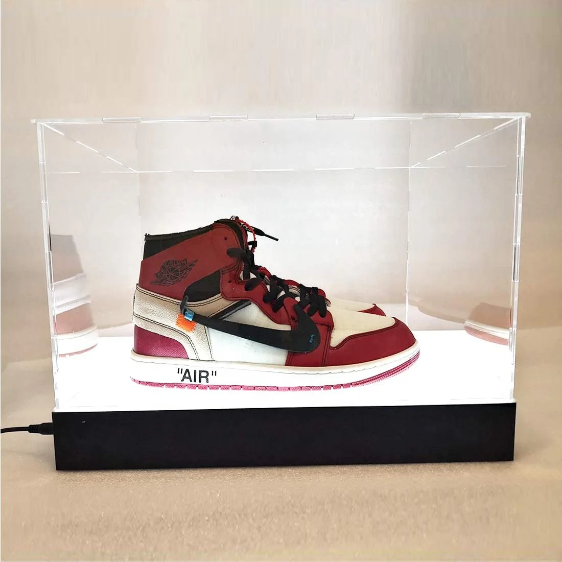 

Basketball Shoes Clear Acrylic Panels Display Cases for Sports Memorabilia Products Storage Showcase