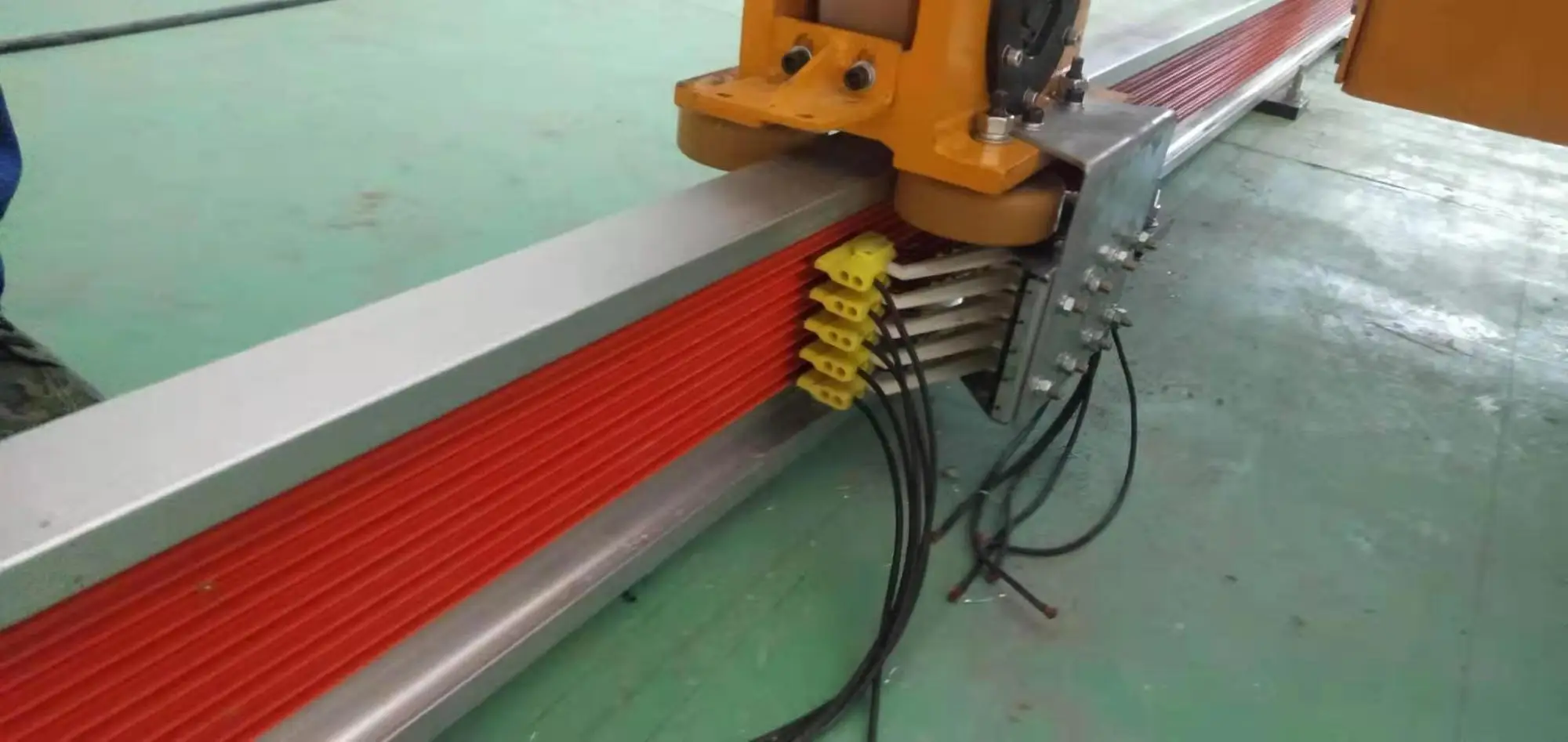 Dhb Overhead Crane Guide Rail Copper Bus Bar Conductor System - Buy ...
