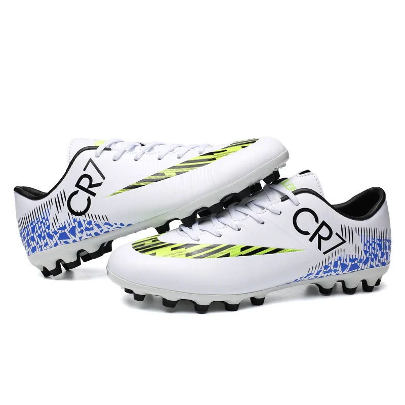 

Cost-effective Streamlined Appearance Featured Materials Classic Tick Pattern Football Boots