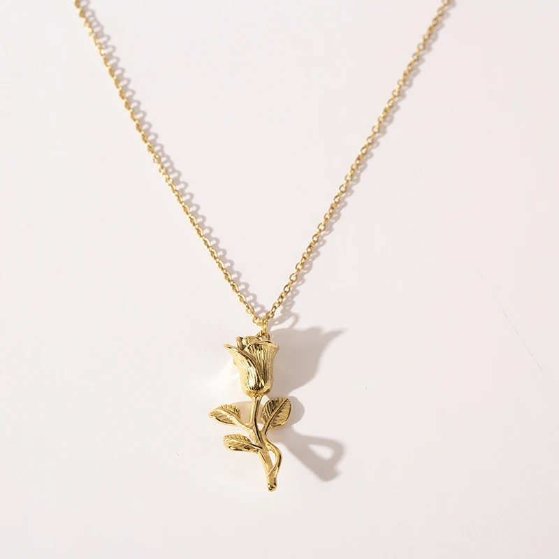 

Classic French Three-dimensional Rose Flower Stainless Steel Pendant Necklace 18k Gold Plated Stainless Steel Necklace