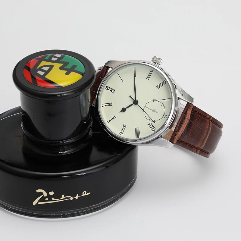 

Hot sales top grade quality product couple wrist watch, Brown