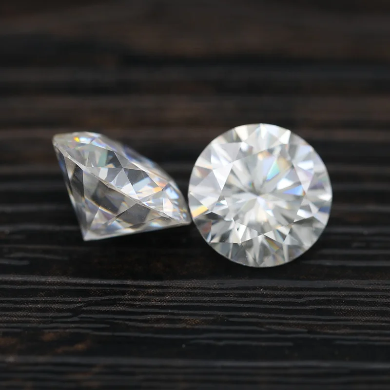 5毫米白色圆形莫桑石