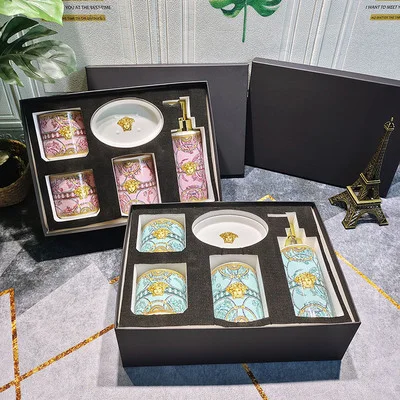 

Amazon Hot Sale 5 Pieces Ceramic Luxury Couple Wedding Mouthwash Set Western Pink and Green Porcelain Bathroom Set