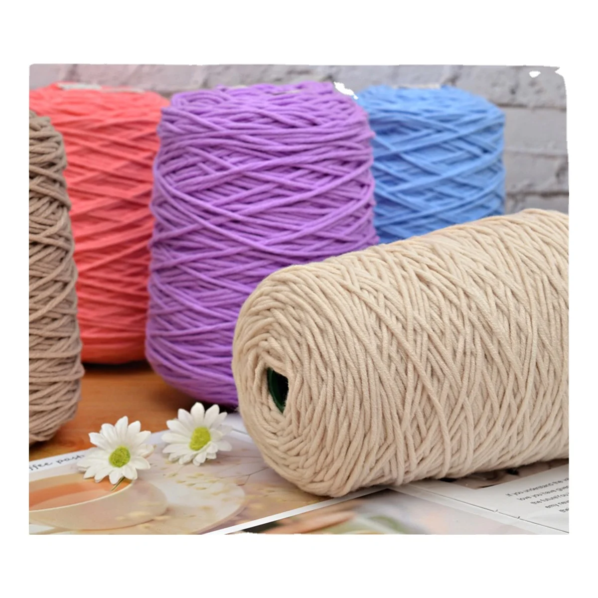 

Charmkey 400gram 8ply 12ply 100% acrylic wholesale wool rug tufting yarn for carpet tufting