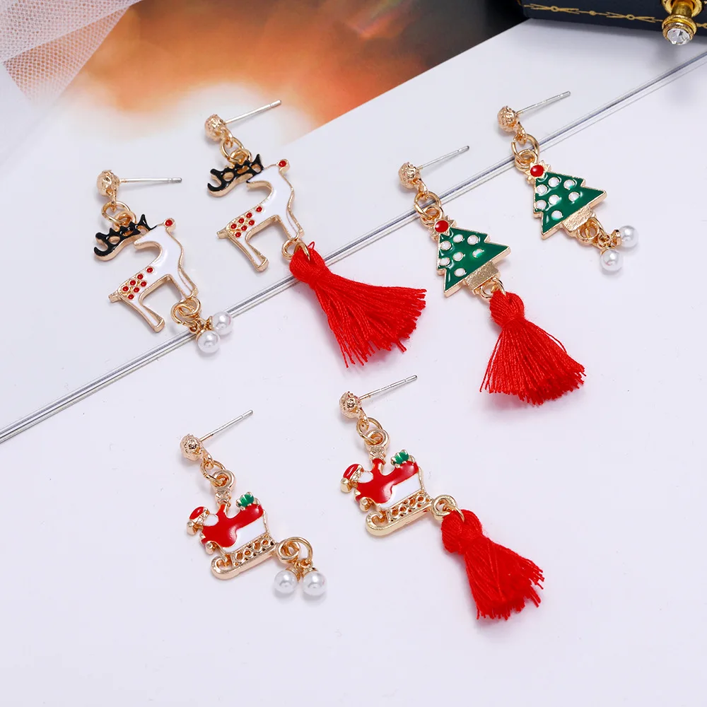 

Drip Oil Red Plush Ball Christmas Earrings Ladies Pendant Earrings Christmas Tree Wreath Cane Snowman Santa Claus XMASGift, Same as the picture