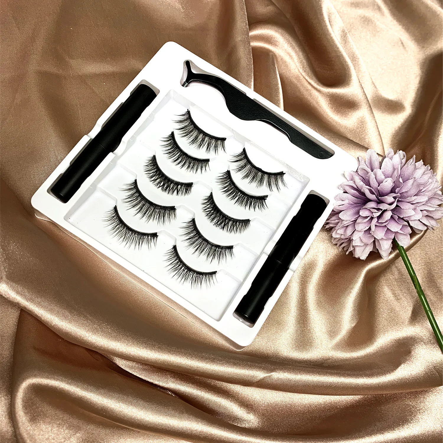

Free sample 5 pairs magnetic mink eyelashes box packaging suppliers magnet eye lashes faux mink silk magnet eyelashes
