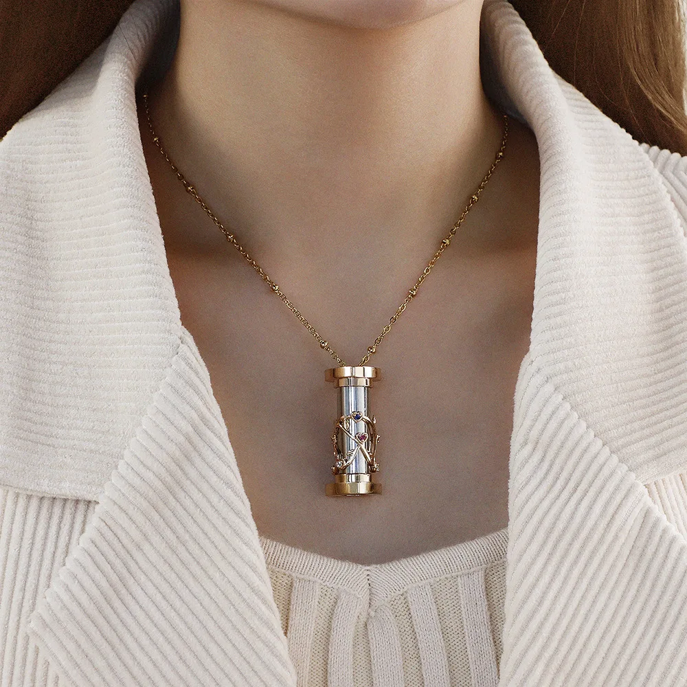 

2021 trendy particular design stainless steel kaleidoscope crystal pendent necklace for kids