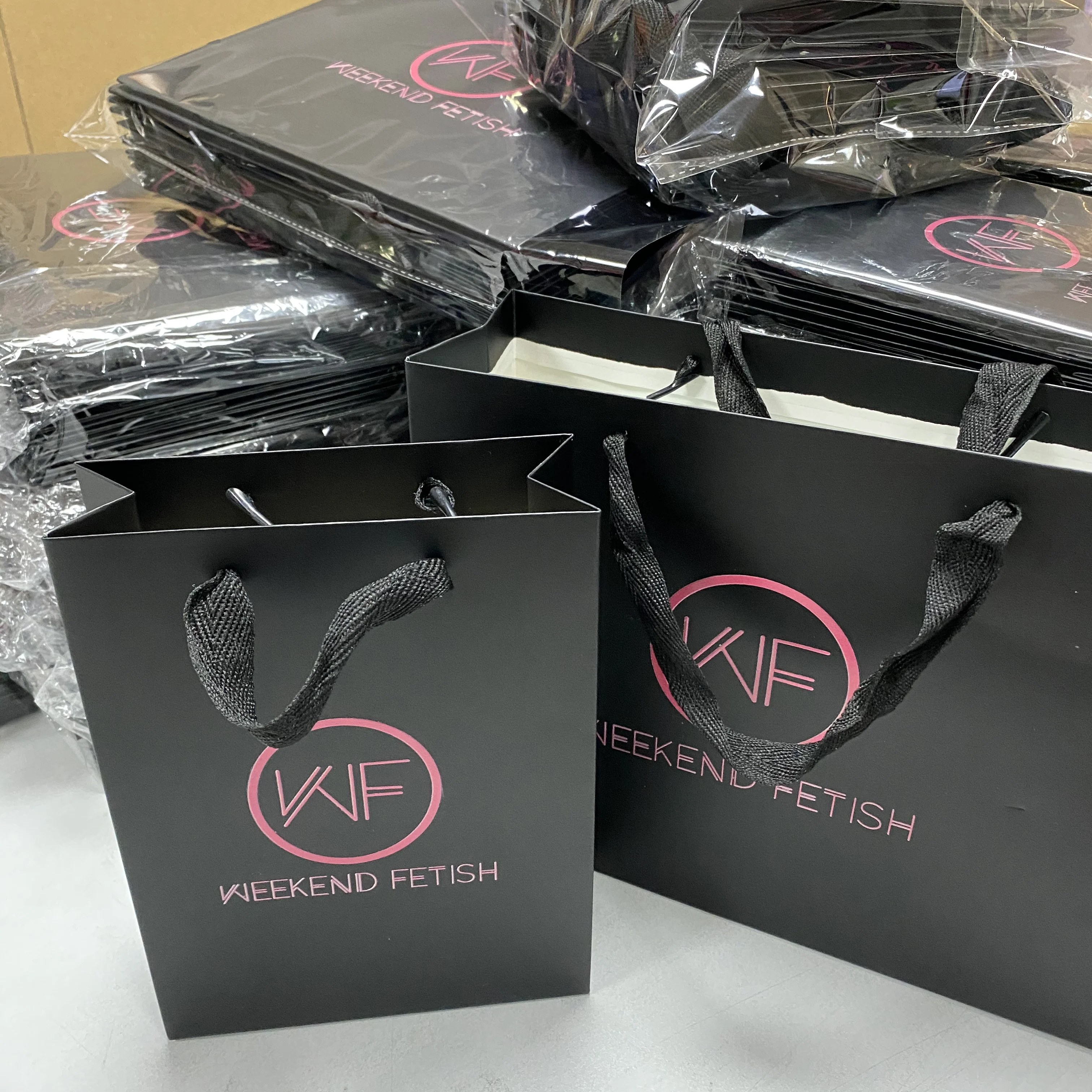 China Factory High Quality Green Cheap Colorful Kraft Paper Bags Custom Print With Handles Null