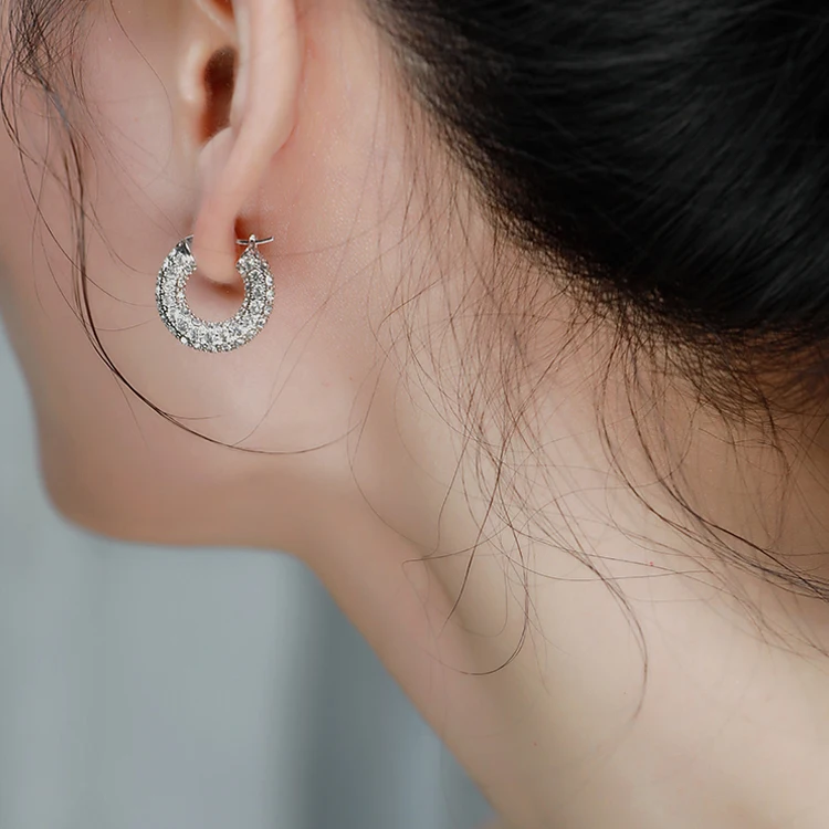 

Fashion Women Brass Micro Inlay Zircon Crystal Diamond 20mm Small Chunky Hoop Earring Jewelry, 18k gold plated