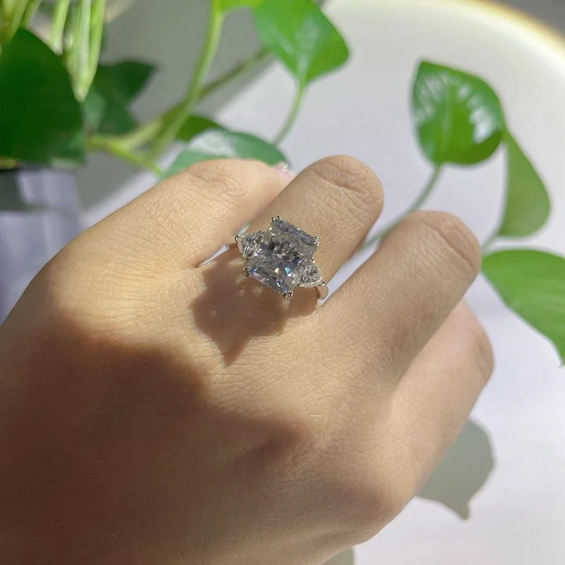 

Trendy 4CT  Radiant Cut White Synthetic Moissanite 925 Sterling Silver Engagement Ring Anniversary wedding Gift for women
