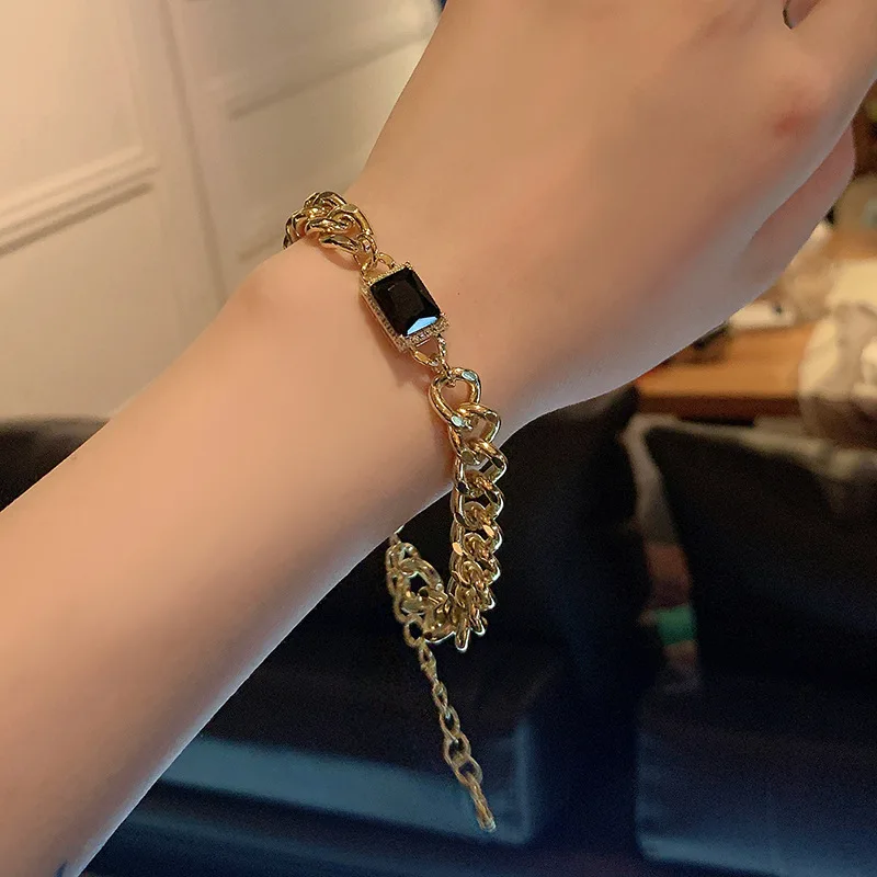 

Vershal D-19 Luxury 18k Gold Plated Trendy Cuban Chain Black Gemstone Chain Bracelet For Women