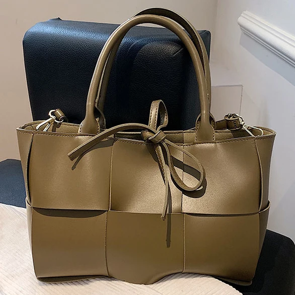 

2021 Dropship brand luxury women handbag Winter Weave PU Leather Ladies Large Braided Pattern Tote Bag Women Tote Handbags