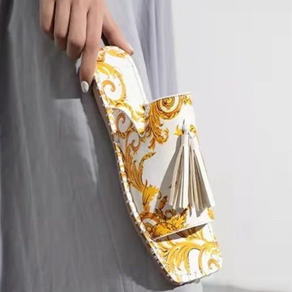 

2021 Wedding Leathers for Women Latest Flat Ladies Slipper Wholesale Retro Square Head Sandals Shoes Woman Luxure, Multiple colour