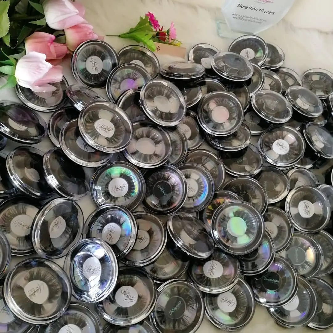

mikiwi new designed more fluffy 25mm 3d Mink Lashes lashes