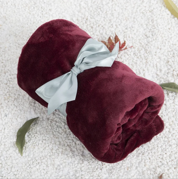 
2020 super soft Children flannel throw blanket cheap baby blanket baby swaddle blanket 