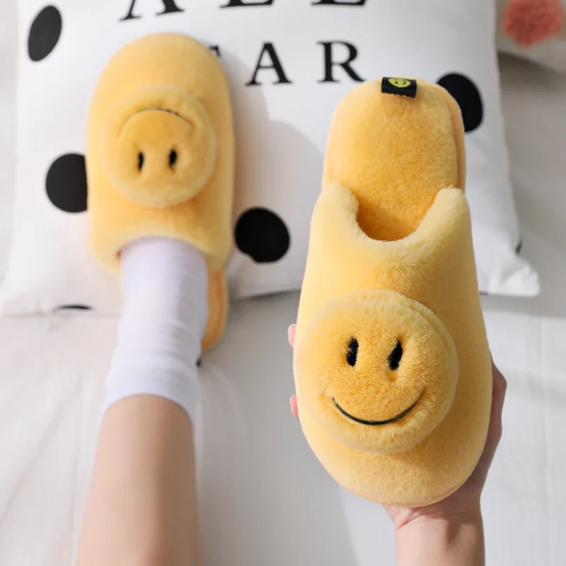 

2021 winter slippers wholesale high quality plush home lovely bedroom women's smiley face slipper