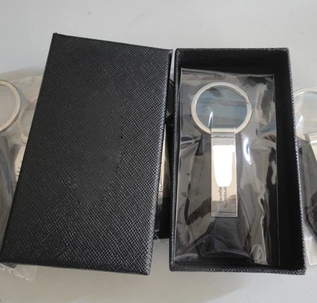 Genuine Leather Vintage Key Holder Organizer With Zip Pouch_voghion.com