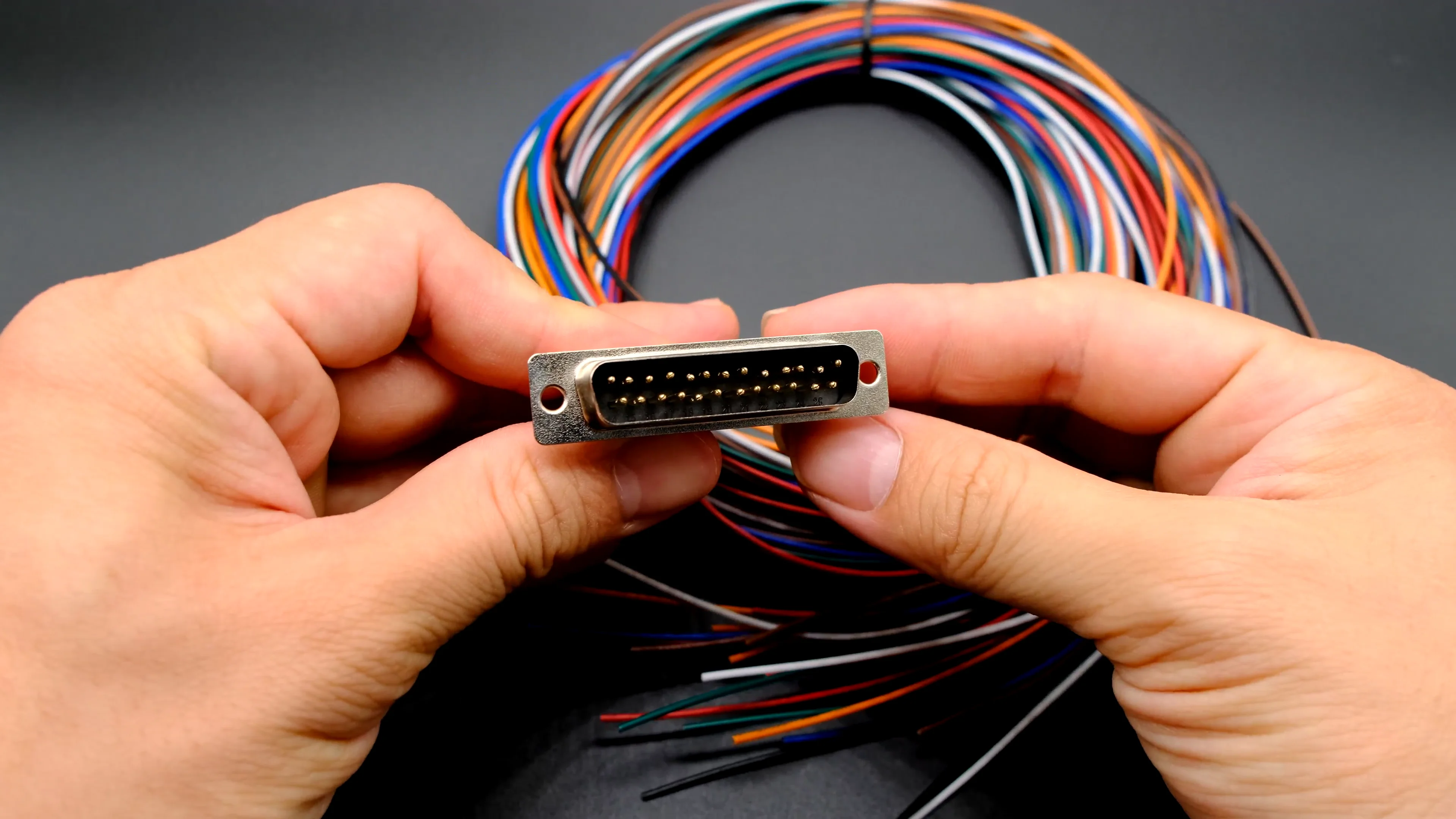 ul1061 22awg d-sub/db 25 pin machined /solid