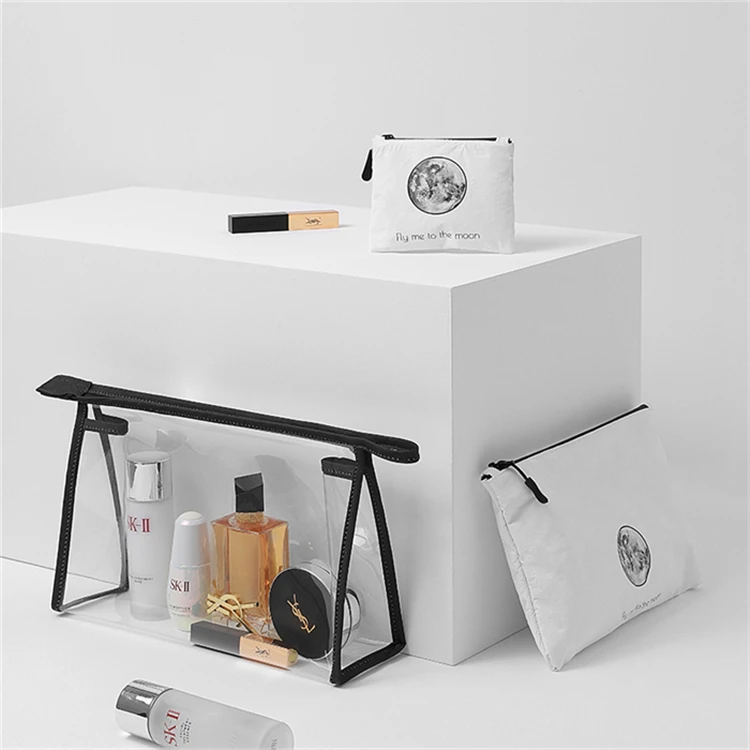 

Fashionable Design Travel Waterproof Clear PVC Wash Products Makeup Bag, White
