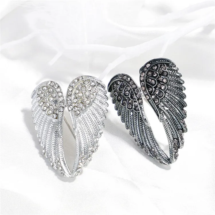 

New Fashion Cute Diamond Angel Wings Men Women Brooch Coat Accessories Trend Corsage, Picture shows