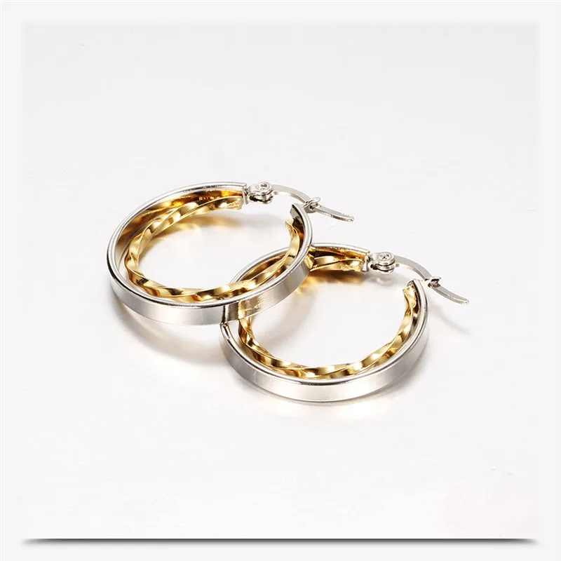 

Qings 18k Gold Plated Girls Huggie Jewelry Making Stud Earring in Stainless Steel