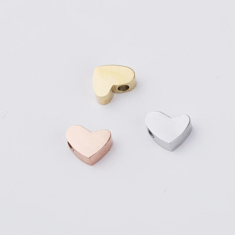 

Personalized Stainless Steel Custom Logo Heart Shaped Spacer Beads Key Pattern Crimp Beads Loose Beads For DIY Jewelry Making