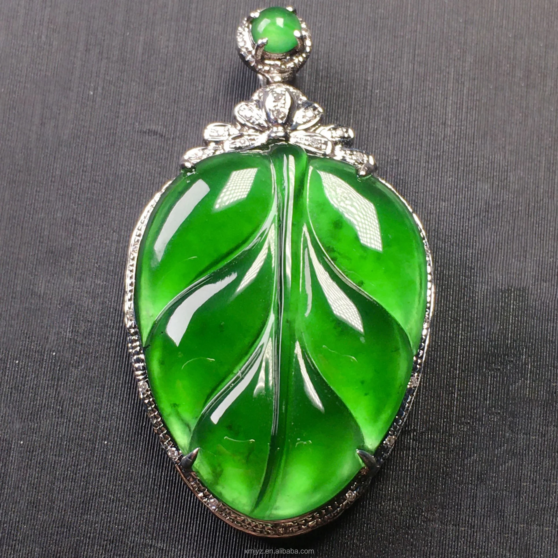 

18K Gold Diamond Pendant A Grade Jadeite Ruyi Guanyin White Gold Green Purple Jade Buddha Pendant Necklace