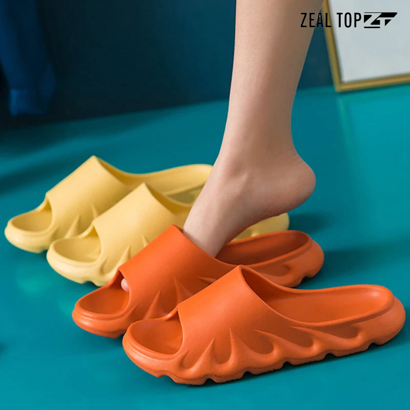 

Good Quality Men Women Custom Unisex Designer Wholesale Home Slipper Yeez Yeezy Slide Slippers Sandal Authentic Plated Flip Flop