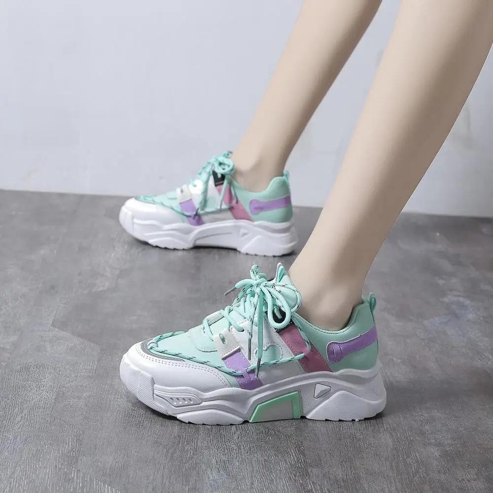 

Stock Sport Shoes Camouflage Sport Shoes For Women Thick Sole