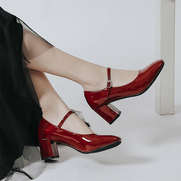 

2021 new design fancy heeled shoes New designer high quality summer and autumn women heels square toe high heel shoes red, Wine red,black
