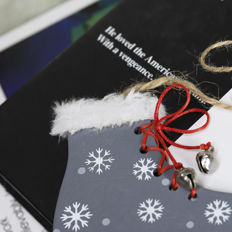 Hot Sale Nordic Design Wooden Hanging Ornaments Christmas Ice Skates