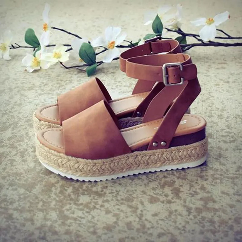 Platform-Sandals (12).jpg