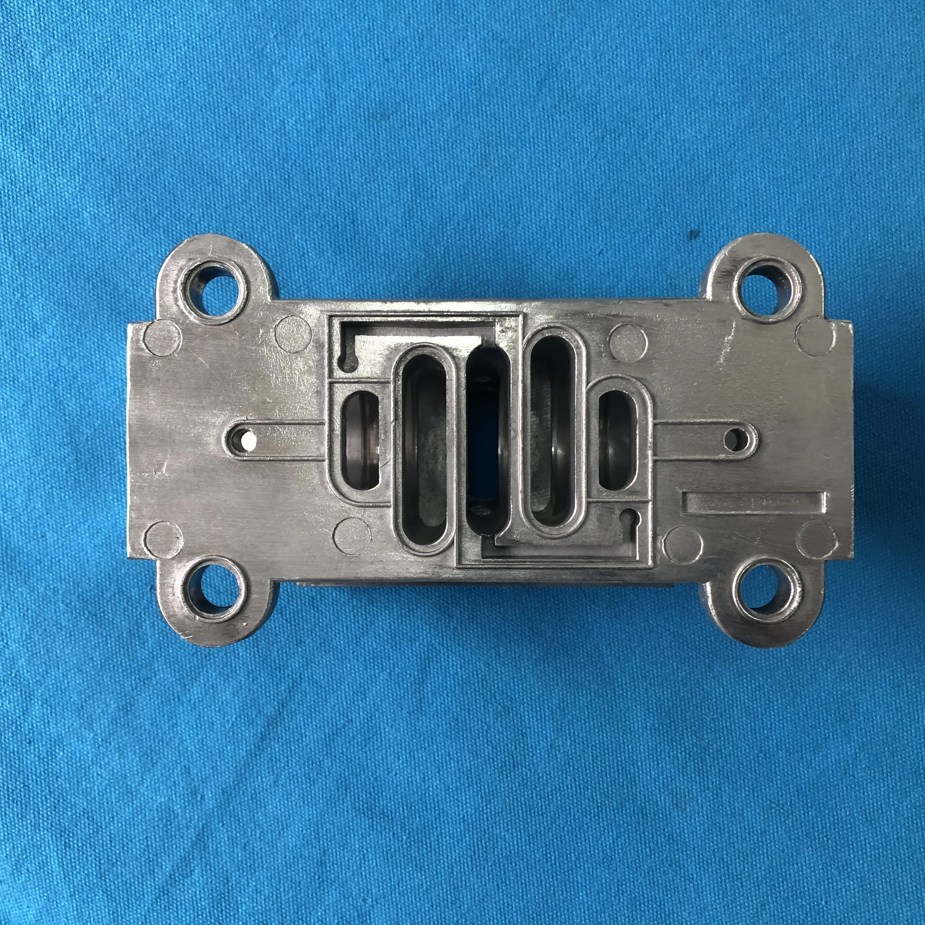 CF518-144-010 Manifold manufacture