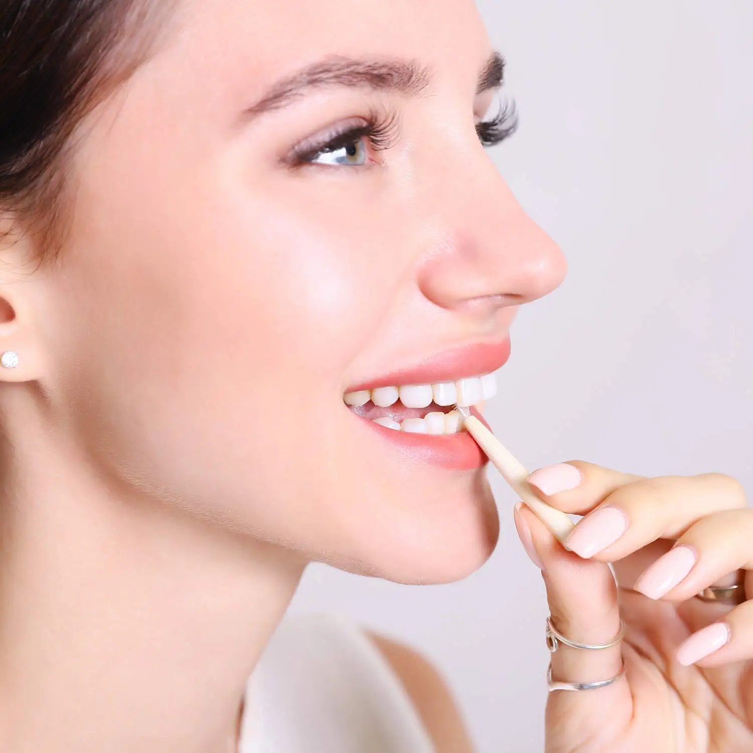 interdental floss.jpg