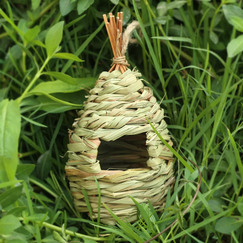 

Hummingbird Bird House Nest Grass Woven Hut Hanging Birdhouse for Outdoors Roosting Finch Canary Parrots Parakeet Sparrow, Natural