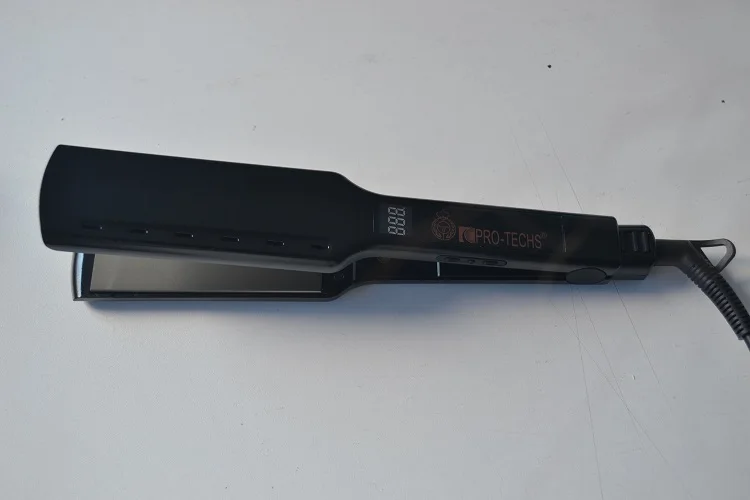 flat iron (wide size)750.jpg